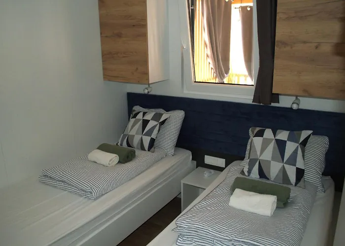 Mobile - Exclusive Kamp alanı Biograd Na Moru